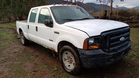 Ford f350 super duty V8